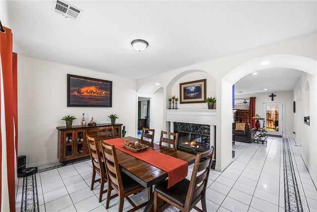 3243 Canterbury Lane, Montgomery, TX 77356