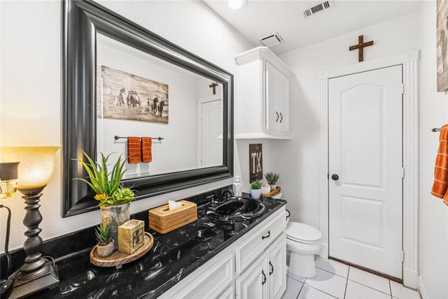 3243 Canterbury Lane, Montgomery, TX 77356