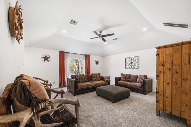 3243 Canterbury Lane, Montgomery, TX 77356