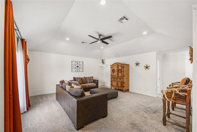 3243 Canterbury Lane, Montgomery, TX 77356