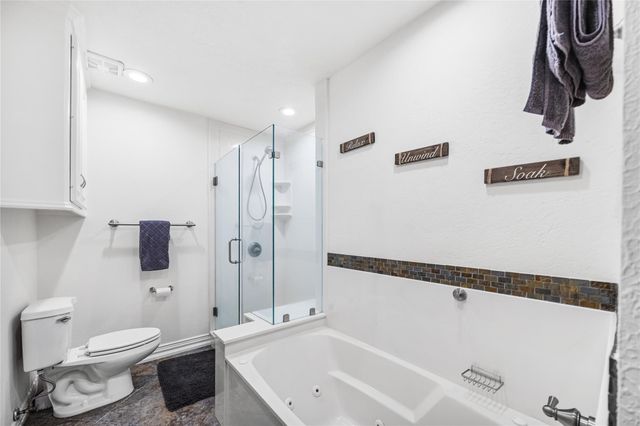 3243 Canterbury Lane, Montgomery, TX 77356