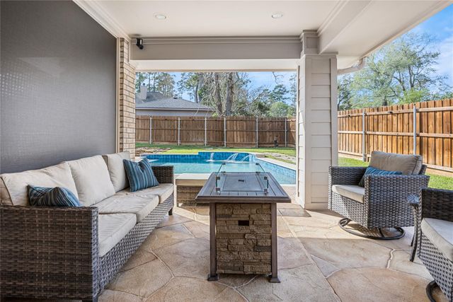 3243 Canterbury Lane, Montgomery, TX 77356