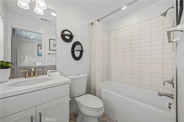 121 Evergreen Lane, Claremont, CA 91711