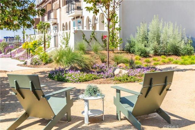121 Evergreen Lane, Claremont, CA 91711