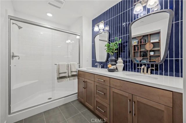 121 Evergreen Lane, Claremont, CA 91711