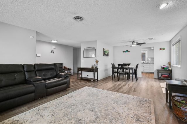 2738 Stonebrook Drive, Medford, OR 97504