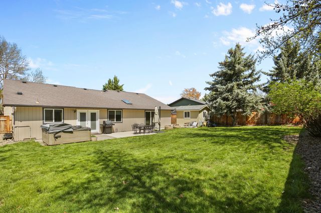 2738 Stonebrook Drive, Medford, OR 97504