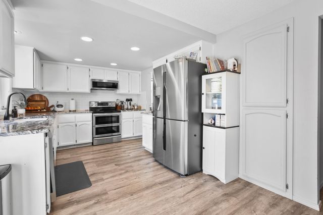 2738 Stonebrook Drive, Medford, OR 97504