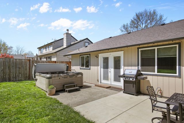 2738 Stonebrook Drive, Medford, OR 97504