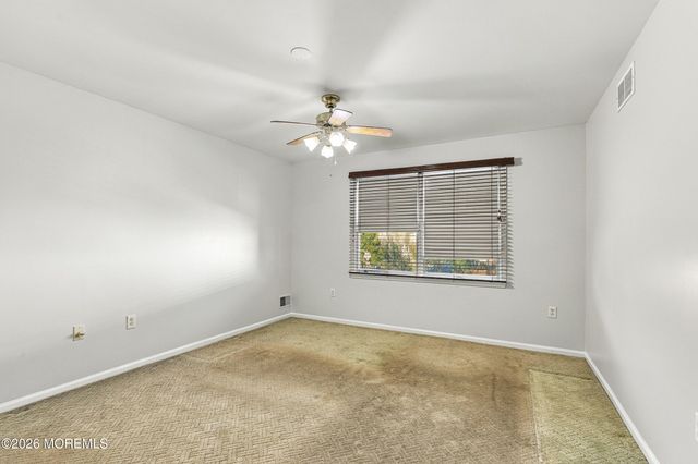 30 Kelm Woods Avenue, Lakewood, NJ 08701