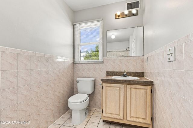 30 Kelm Woods Avenue, Lakewood, NJ 08701