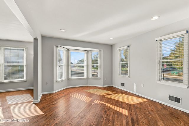 30 Kelm Woods Avenue, Lakewood, NJ 08701