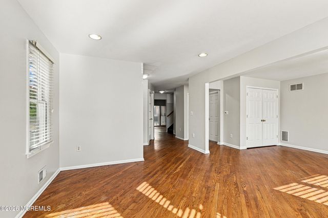 30 Kelm Woods Avenue, Lakewood, NJ 08701