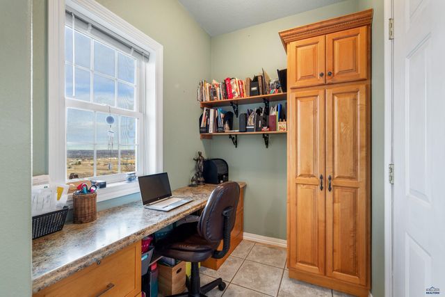 6530 WELLINGTON DR, Rapid City, SD 57702