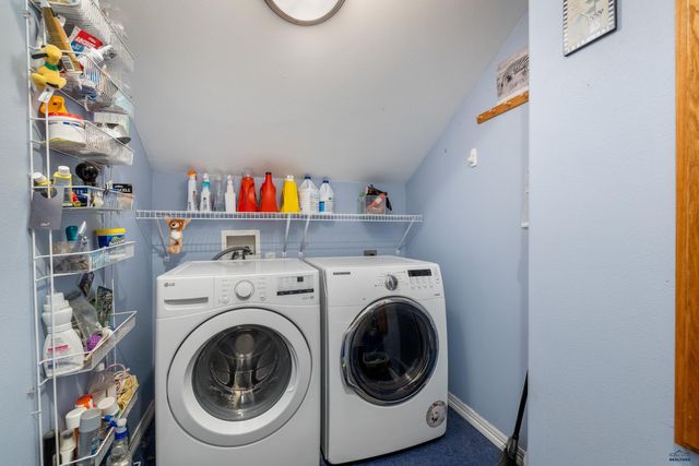 6530 WELLINGTON DR, Rapid City, SD 57702