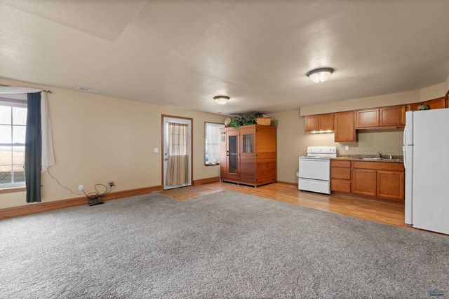 6530 WELLINGTON DR, Rapid City, SD 57702