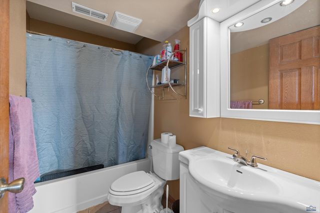 6530 WELLINGTON DR, Rapid City, SD 57702