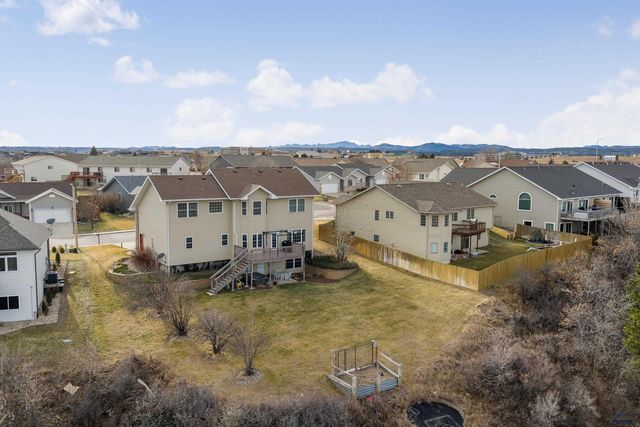 6530 WELLINGTON DR, Rapid City, SD 57702