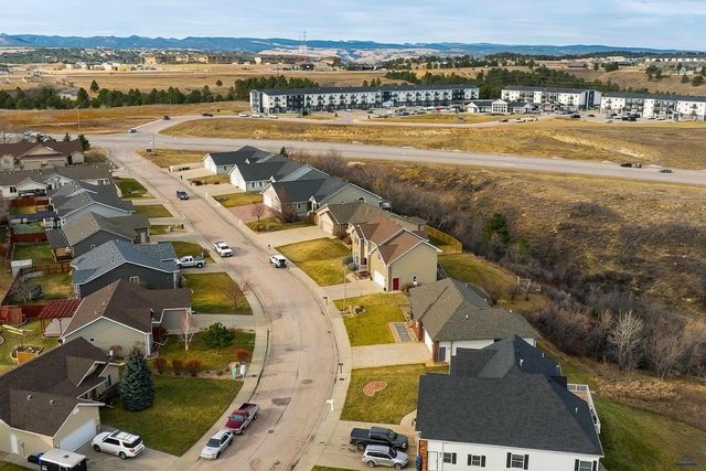 6530 WELLINGTON DR, Rapid City, SD 57702