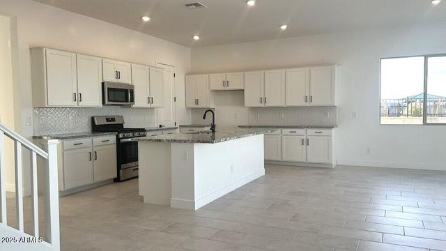 22232 W TONOPAH Drive, Surprise, AZ 85387