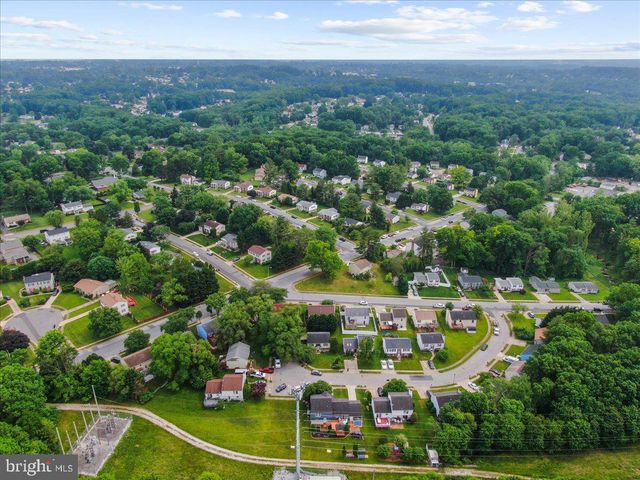 16 BRIARLEAF CT, Catonsville, MD 21228