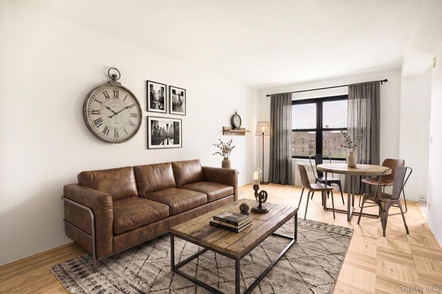 99-72 66 Road 7 O, Rego Park, NY 11374