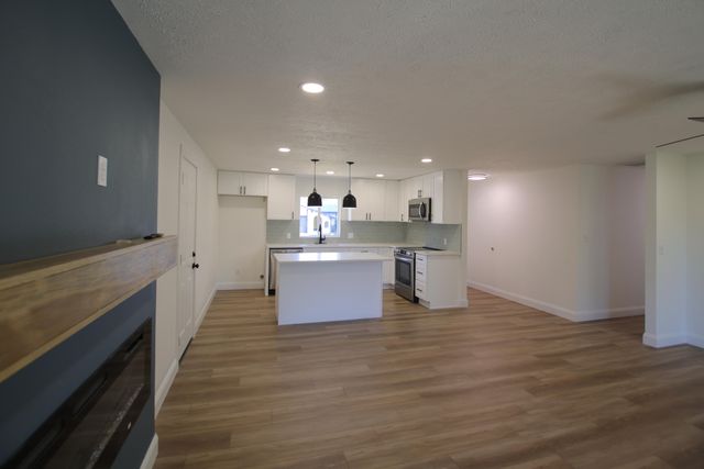 4959 S Mccann Avenue, Springfield, MO 65804