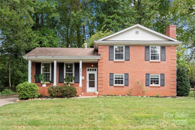 5819 Ruth Drive, Charlotte, NC 28215