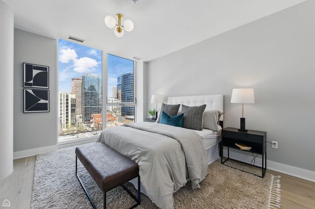 146 W Erie Street 1302, Chicago, IL 60654