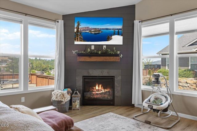 2391 Robertson Crest, Grants Pass, OR 97527