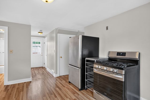 221 Fountain St, Framingham, MA 01702