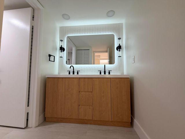 169 Lake Arbor Drive, Palm Springs, FL 33461