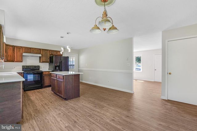 195 BEREA CHURCH RD, Fredericksburg, VA 22406