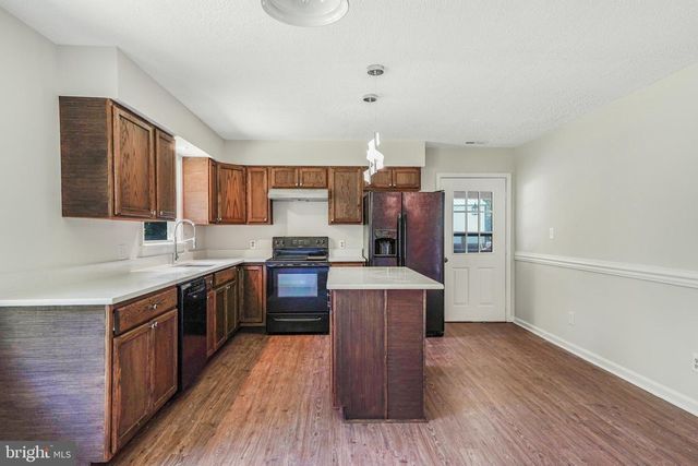 195 BEREA CHURCH RD, Fredericksburg, VA 22406
