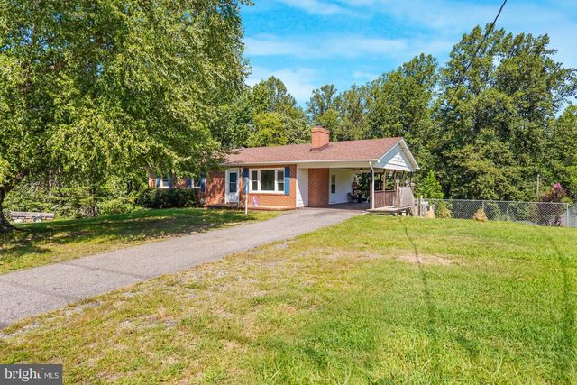 195 BEREA CHURCH RD, Fredericksburg, VA 22406