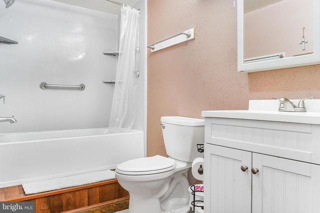 195 BEREA CHURCH RD, Fredericksburg, VA 22406