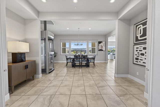 812 Fallen Log Ct, Rocklin, CA 95765