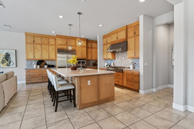 812 Fallen Log Ct, Rocklin, CA 95765