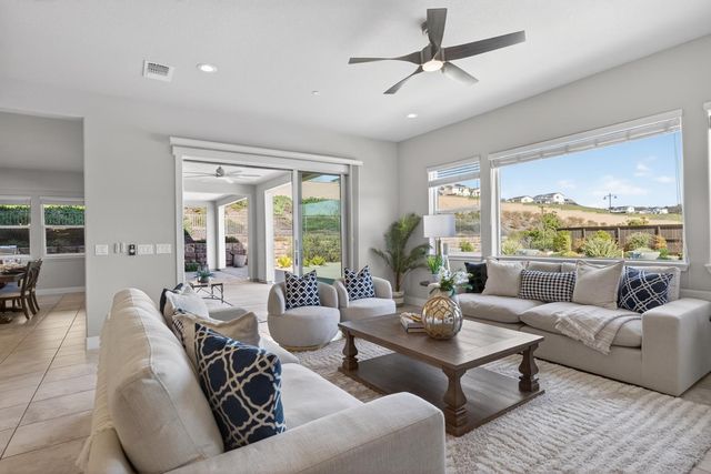 812 Fallen Log Ct, Rocklin, CA 95765