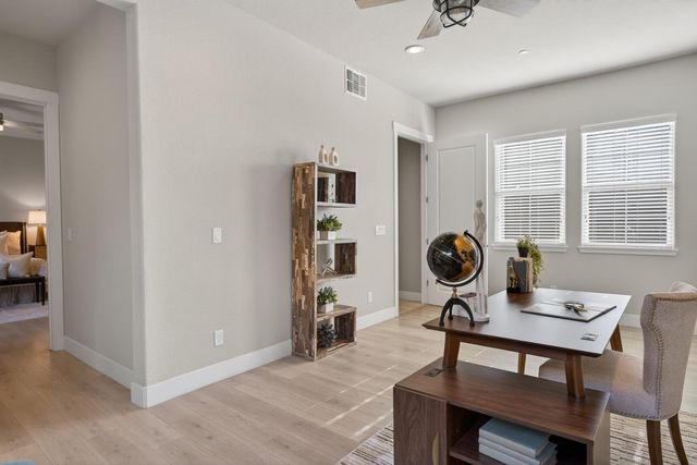 812 Fallen Log Ct, Rocklin, CA 95765