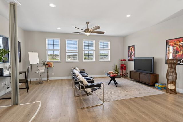 812 Fallen Log Ct, Rocklin, CA 95765