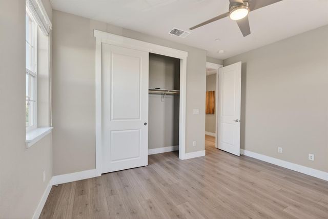 812 Fallen Log Ct, Rocklin, CA 95765