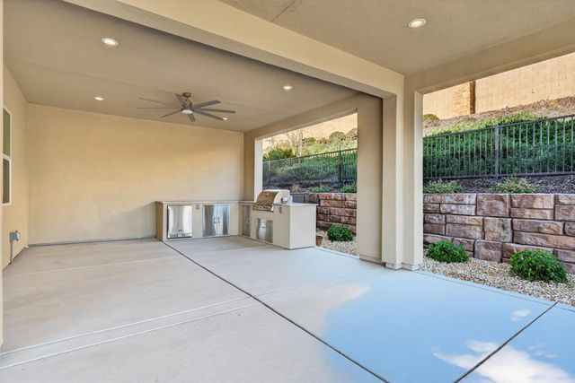 812 Fallen Log Ct, Rocklin, CA 95765