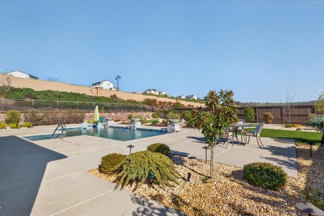 812 Fallen Log Ct, Rocklin, CA 95765