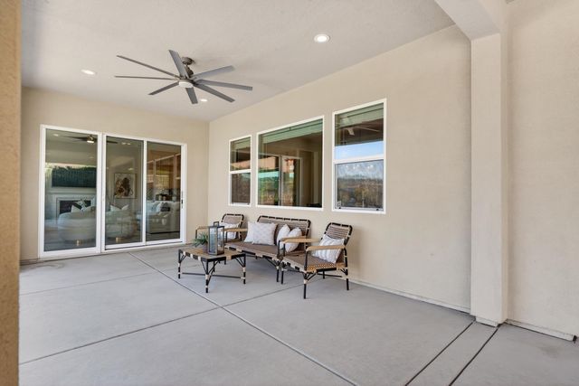 812 Fallen Log Ct, Rocklin, CA 95765