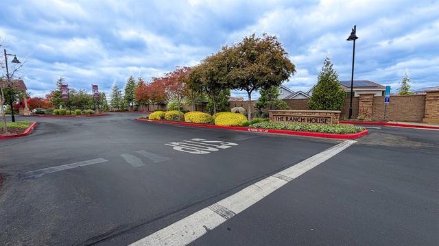 812 Fallen Log Ct, Rocklin, CA 95765