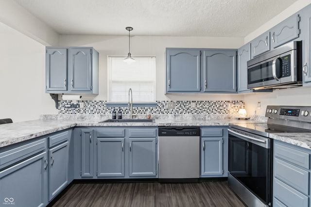 5452 Powder River Court, Indianapolis, IN 46221