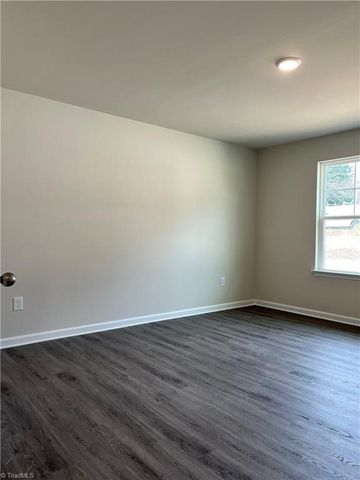 171 Woodberry Drive, Lexington, NC 27292