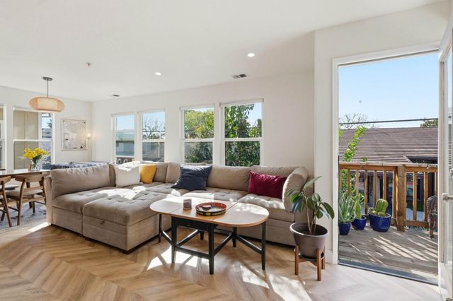 110 Library Lane, Santa Cruz, CA 95062