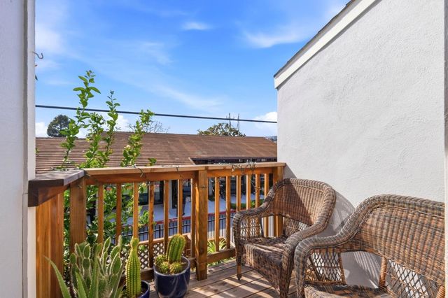 110 Library Lane, Santa Cruz, CA 95062